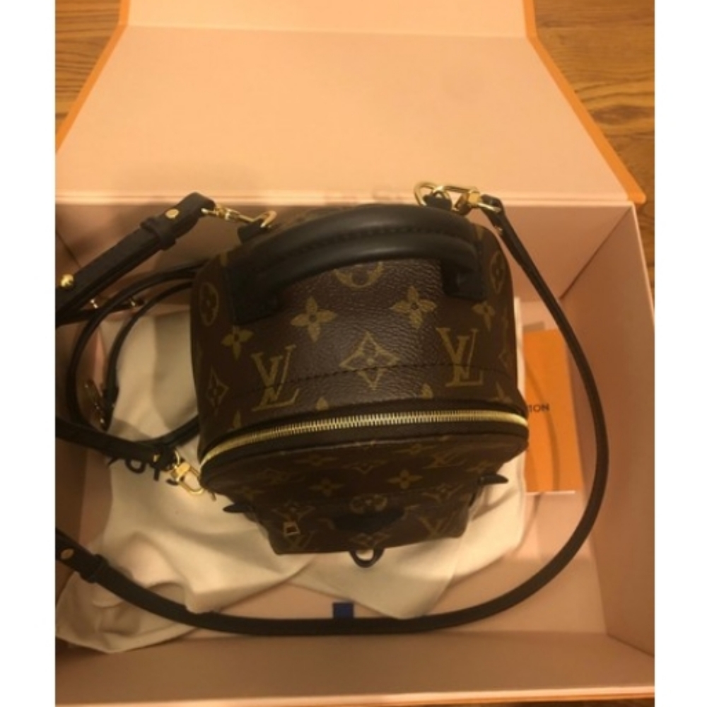 Purse - Picture 8 of 8